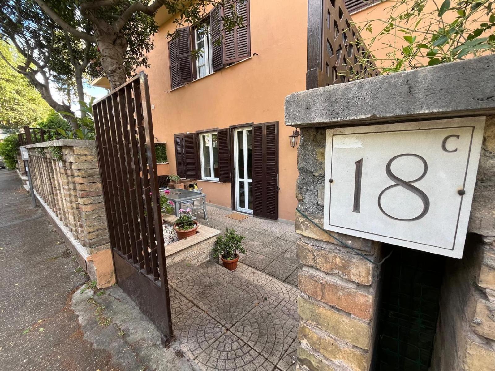 Casa Due Allori Ρώμη Εξωτερικό φωτογραφία